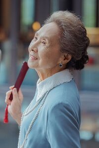 #TDCTY 413	Cụ Bà Phó Gia Khóc Ròng Ngoài Phòng Sinh